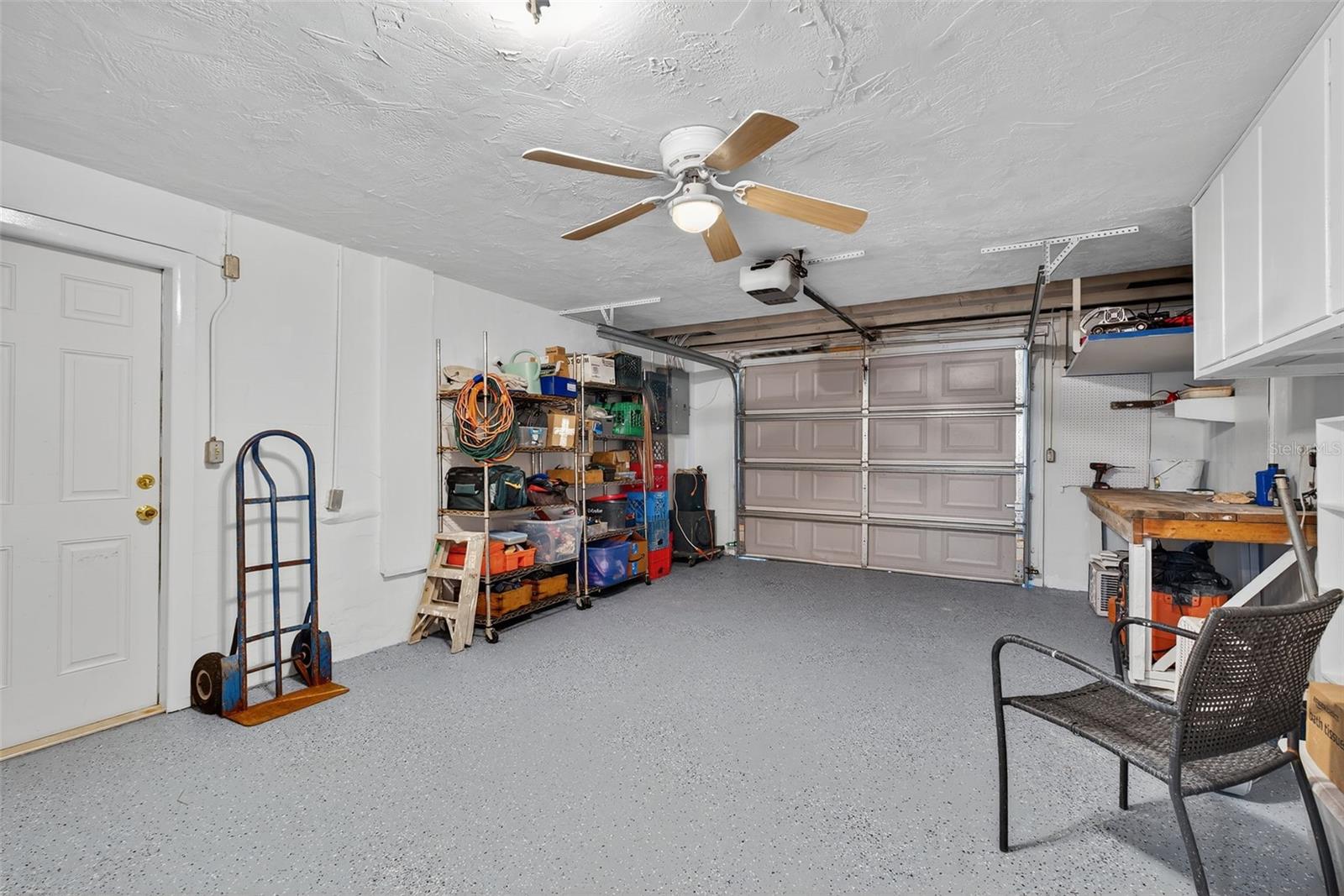 Image 32 of 50 For 5433 Bluepoint Drive