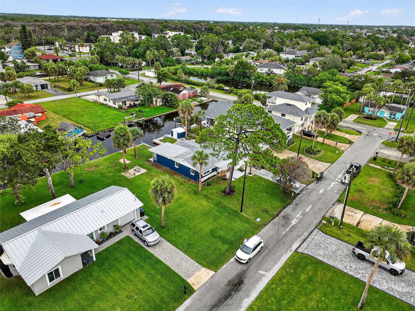 Image 49 of 50 For 5433 Bluepoint Drive