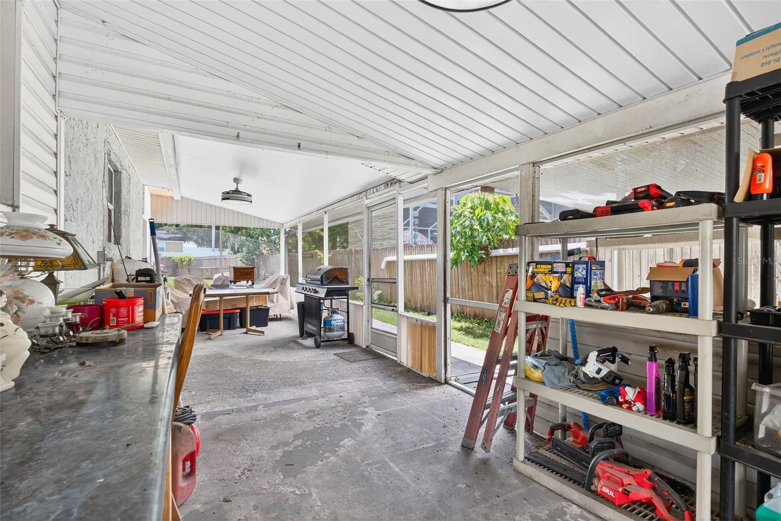 Image 49 of 51 For 605 Shore Drive E