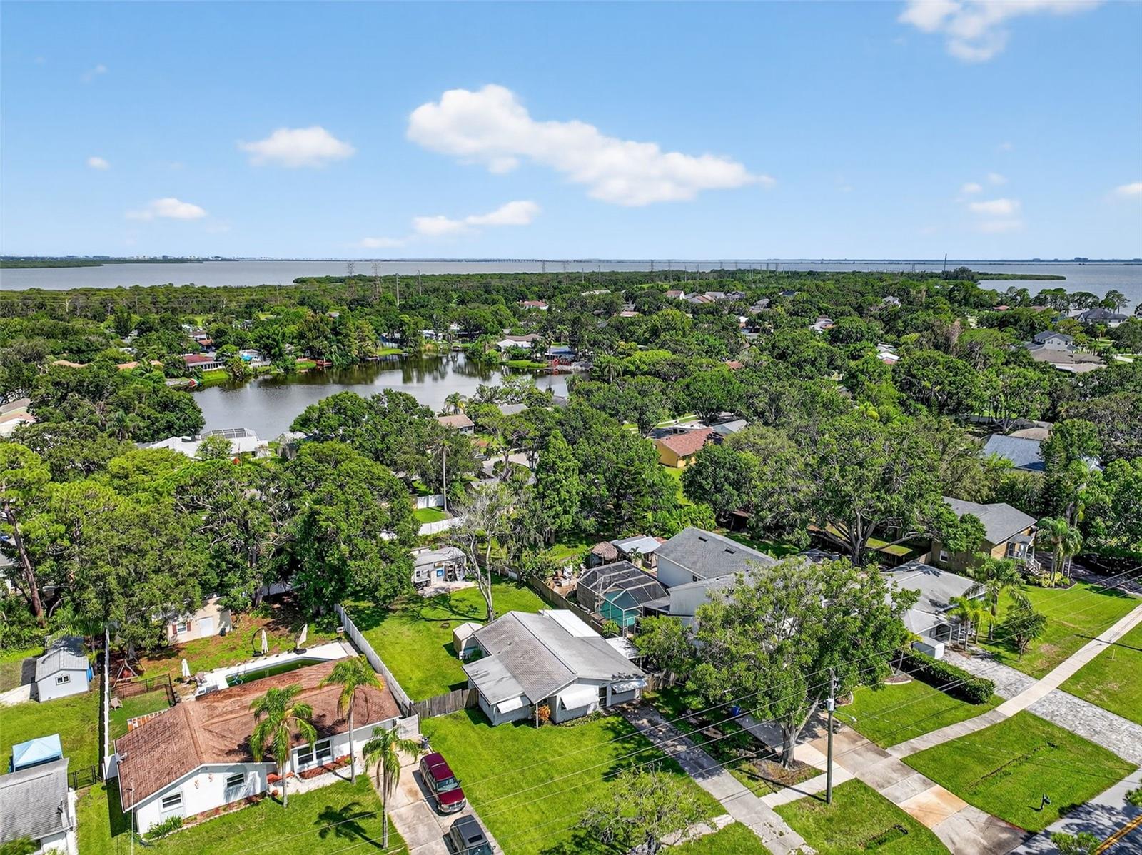 Image 5 of 18 For 605 Shore Drive E