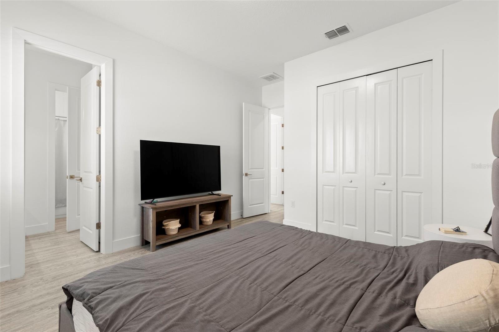 Image 29 of 60 For 9046 Ivy Stark Boulevard