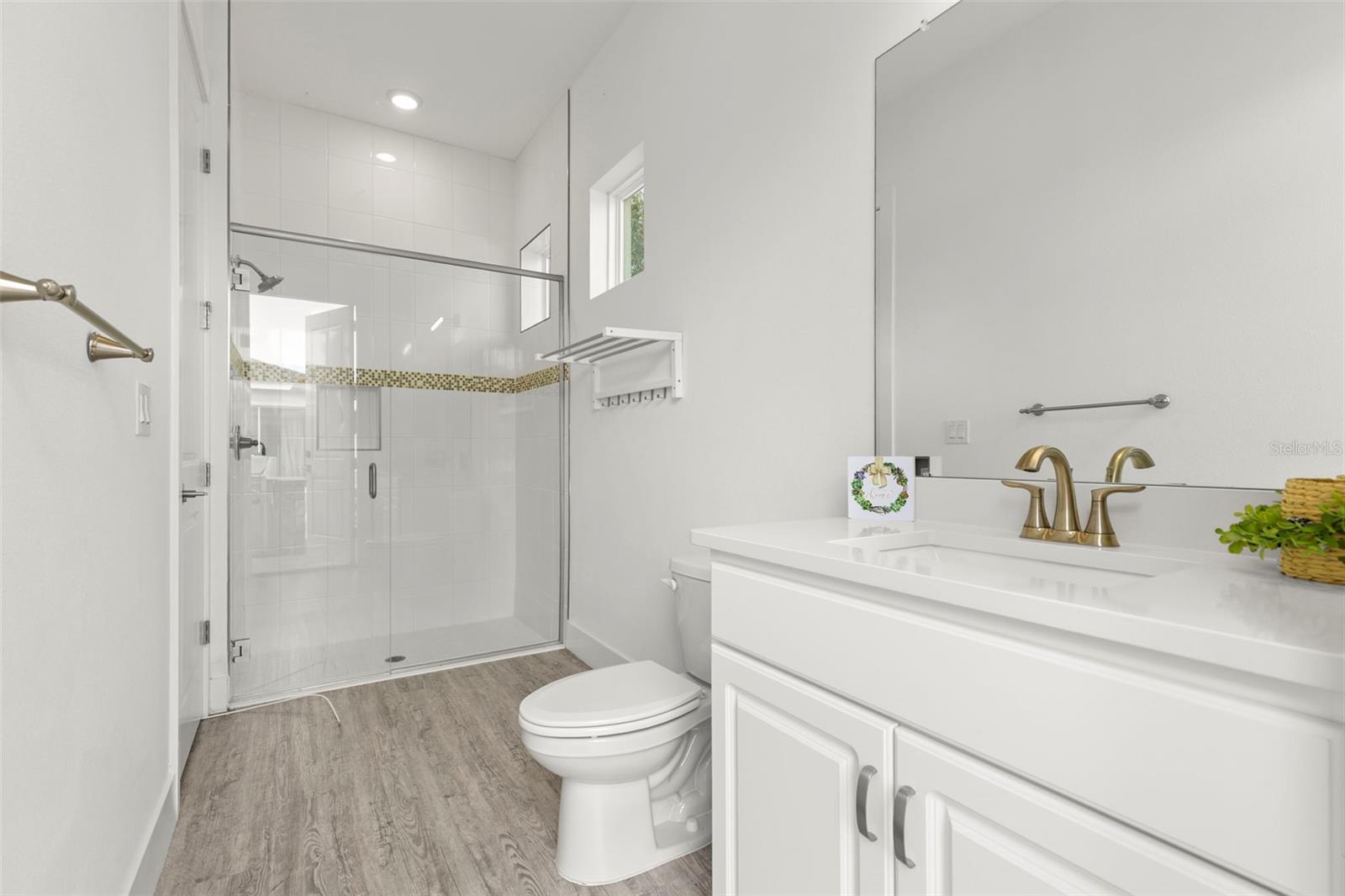 Image 37 of 60 For 9046 Ivy Stark Boulevard