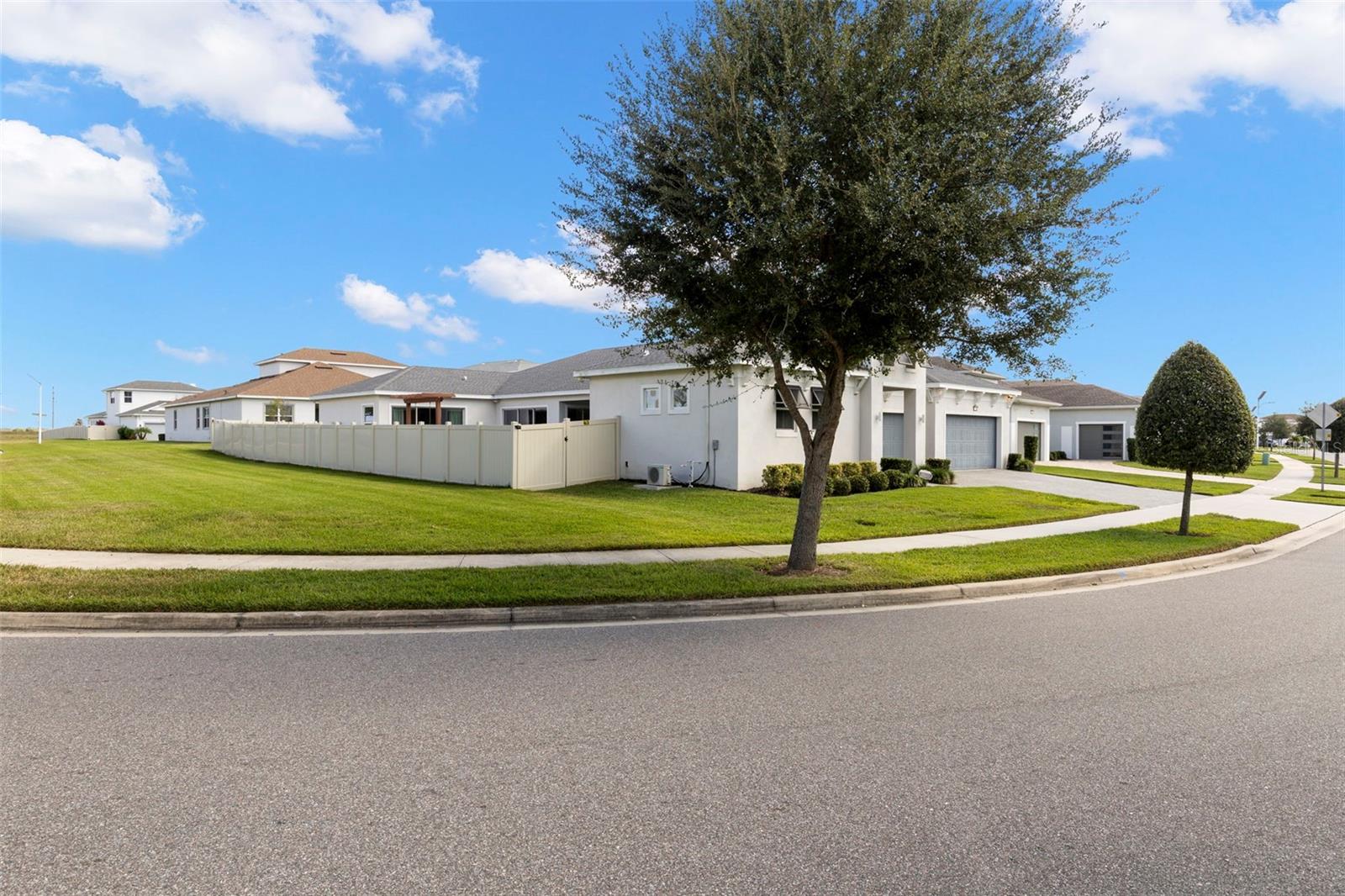 Image 55 of 60 For 9046 Ivy Stark Boulevard