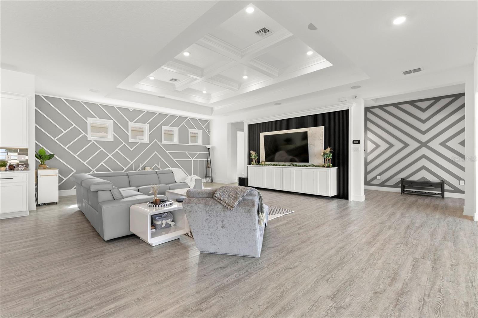 Image 6 of 60 For 9046 Ivy Stark Boulevard