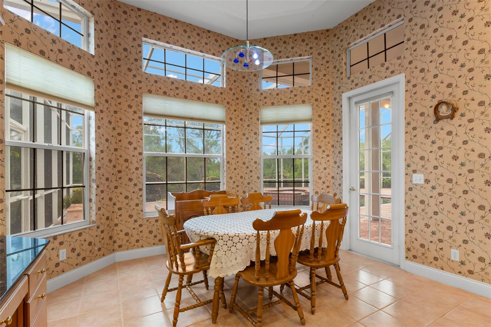 Listing photo id 24 for 1223 Darlington Oak Circle Ne