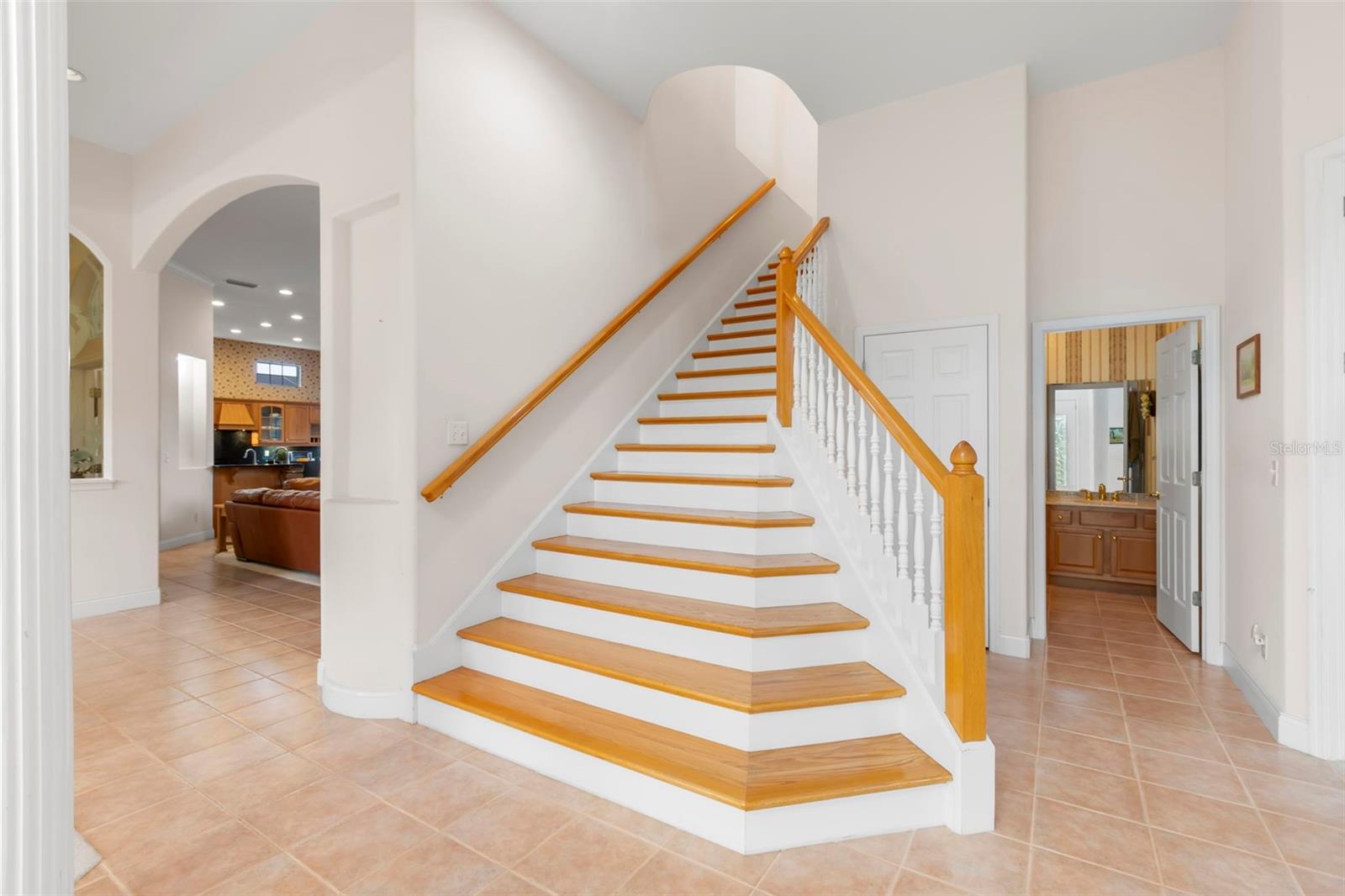 Listing photo id 30 for 1223 Darlington Oak Circle Ne