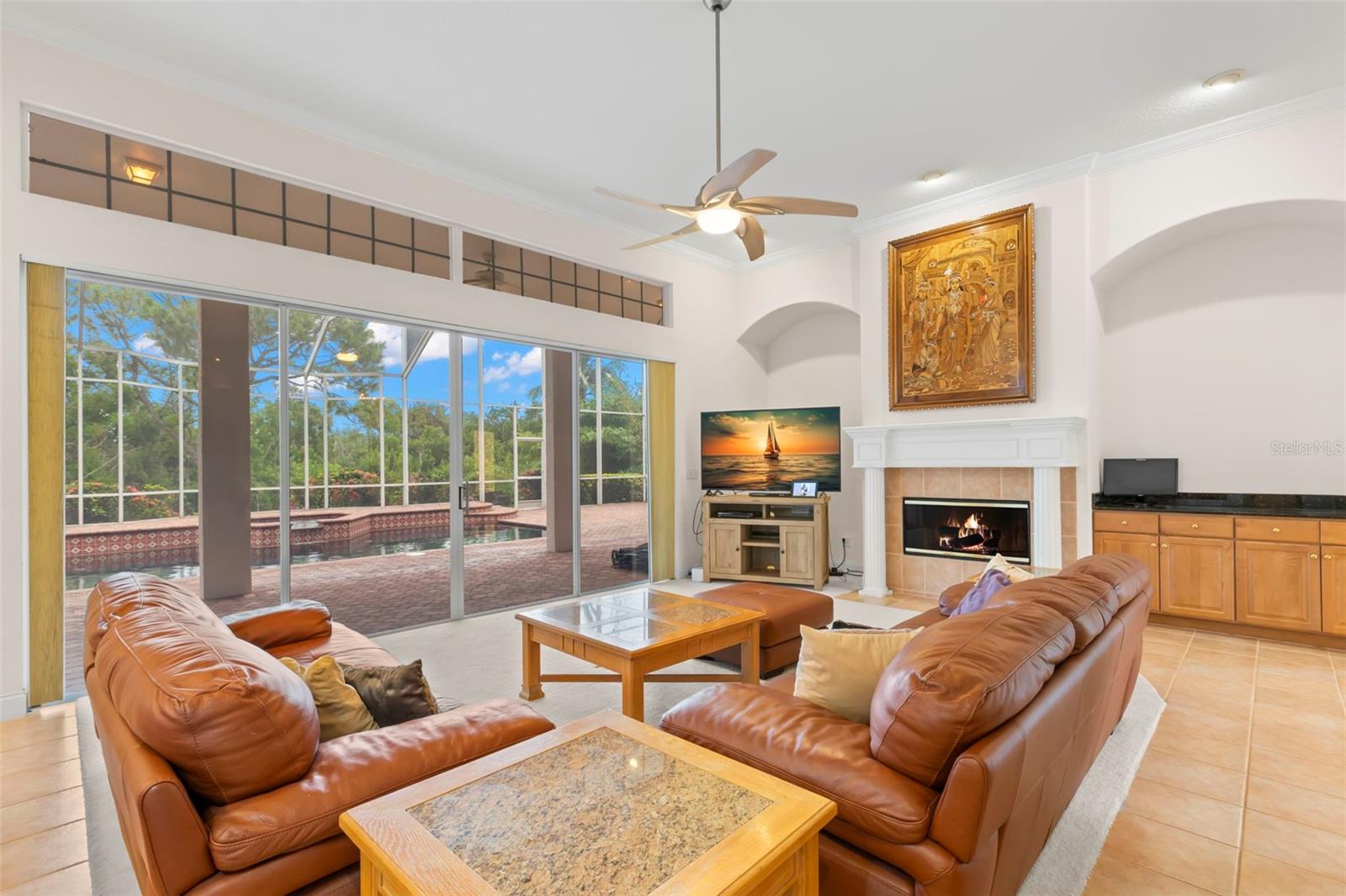 Listing photo id 6 for 1223 Darlington Oak Circle Ne