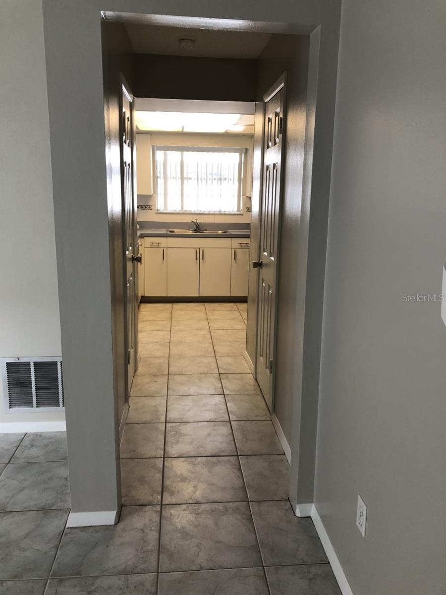 Image 12 of 27 For 6905 Casa Verde Court