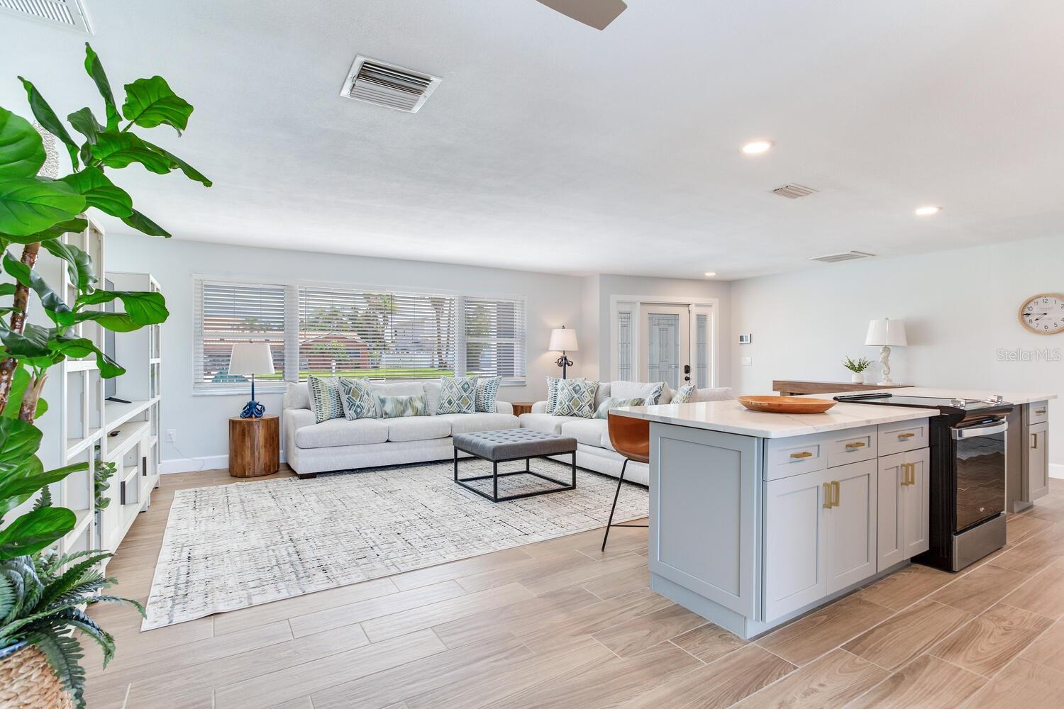 Image 12 of 84 For 12250 7th Street E
