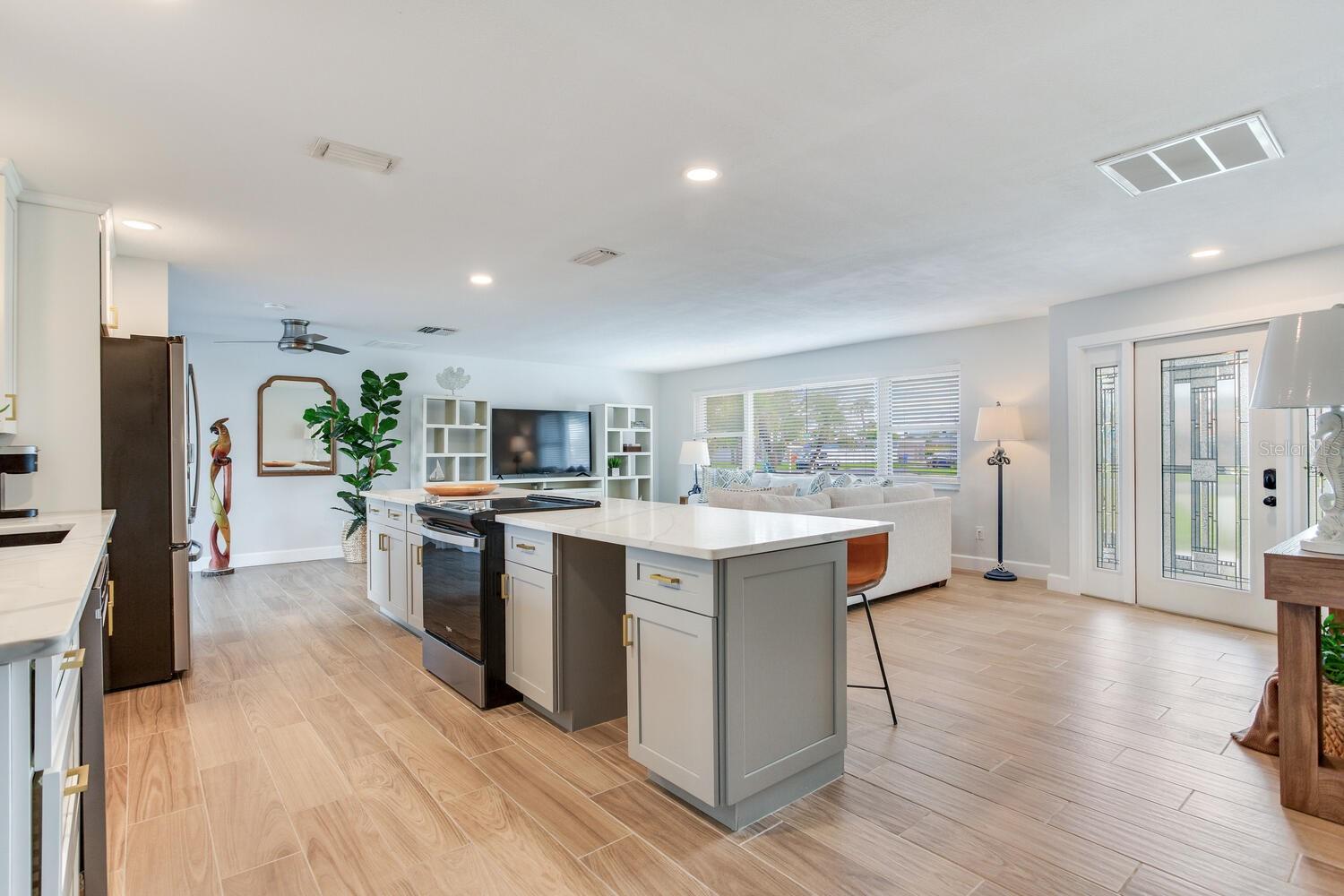 Image 13 of 84 For 12250 7th Street E