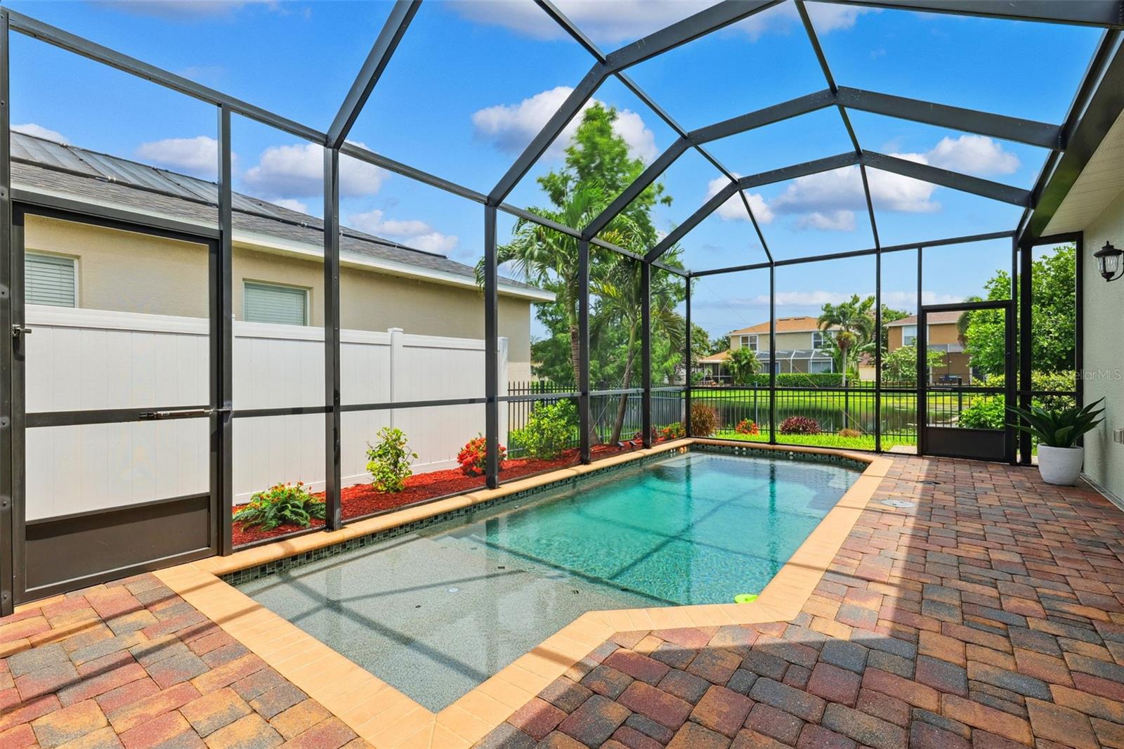 Image 23 of 49 For 8226 Wild Oaks Circle