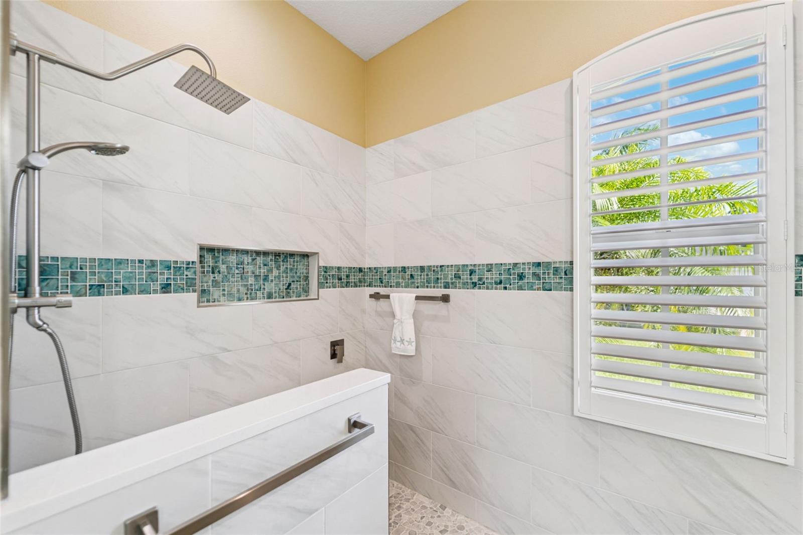 Image 31 of 49 For 8226 Wild Oaks Circle