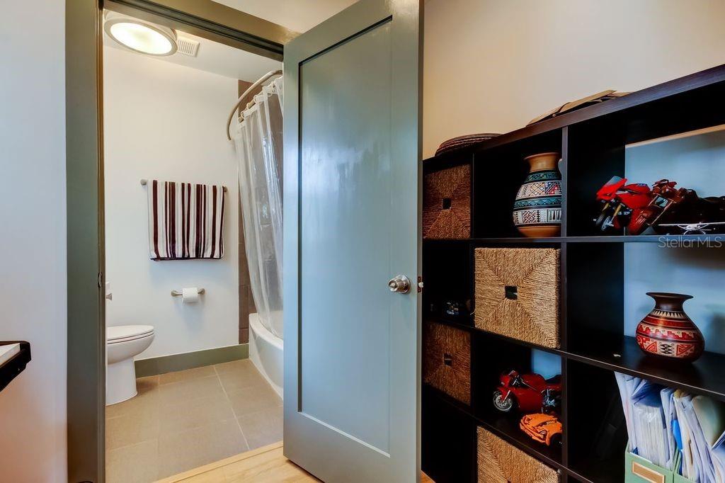 Image 21 of 46 For 815 8th Street N