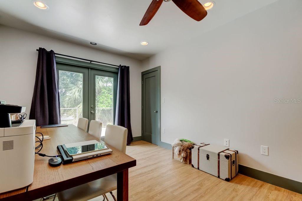 Image 32 of 46 For 815 8th Street N