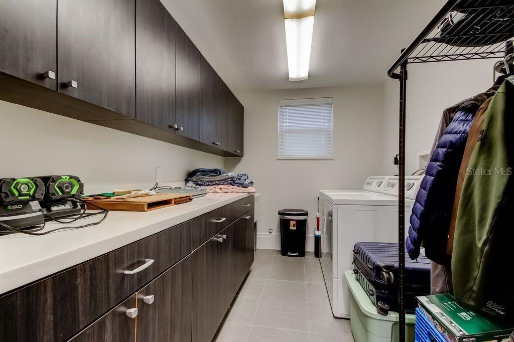 Image 43 of 46 For 815 8th Street N