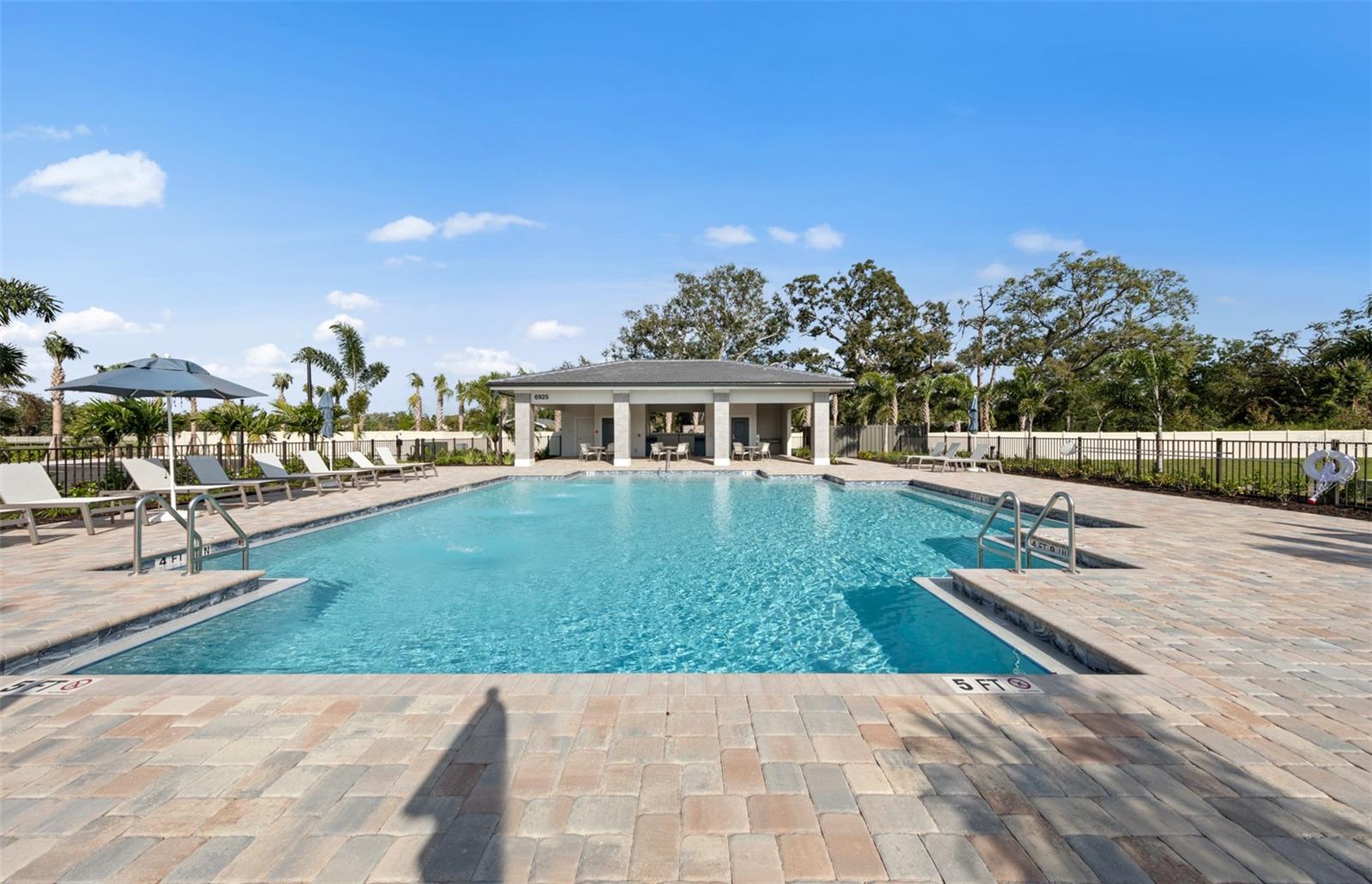 Image 30 of 34 For 6999 Minneola Court