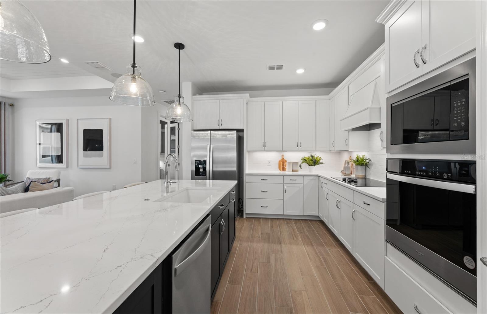 Image 5 of 34 For 6999 Minneola Court