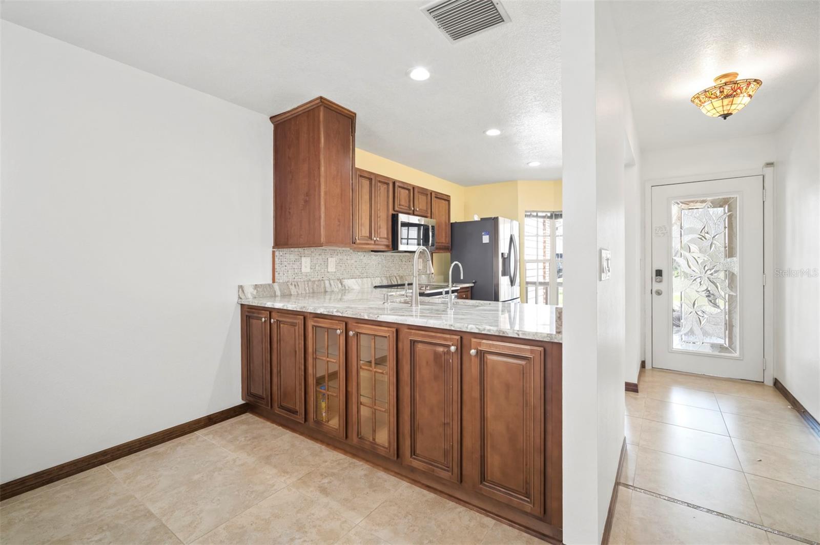Listing photo id 5 for 6435 Thicket Trail
