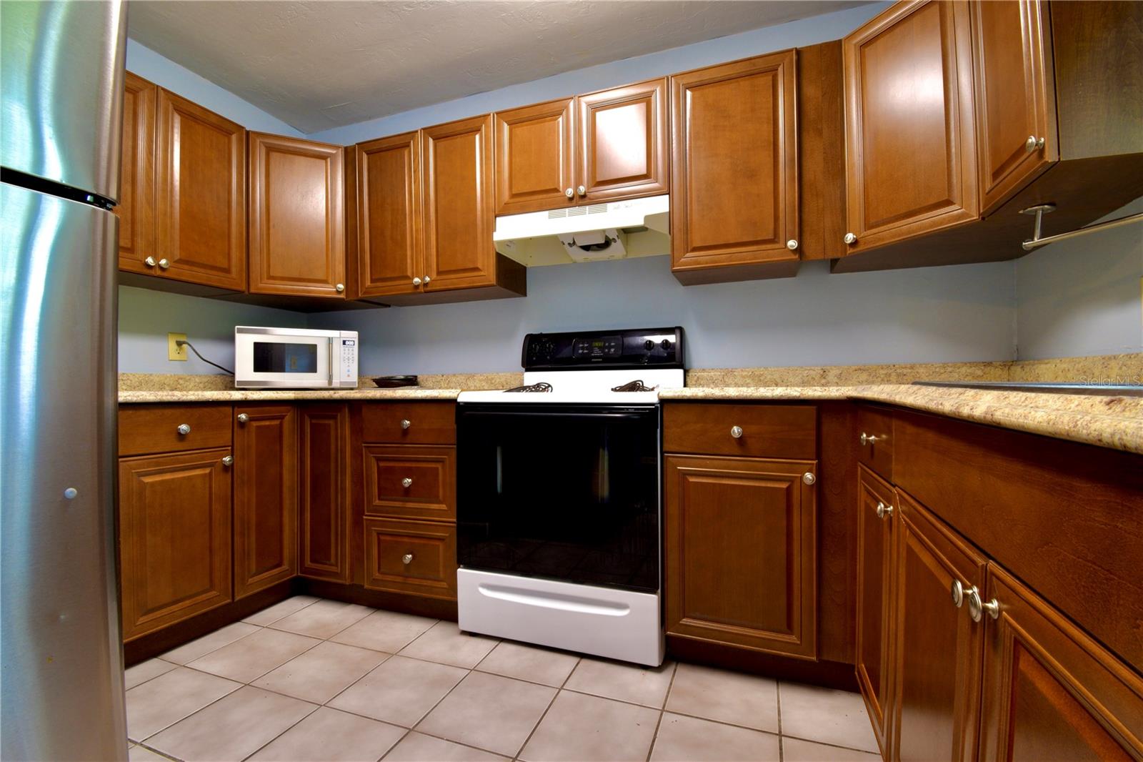 Image 11 of 28 For 2300 43rd Street F3