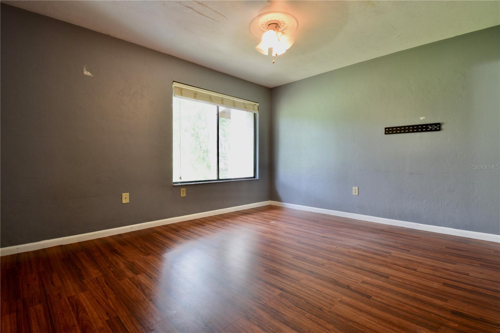 Image 14 of 28 For 2300 43rd Street F3