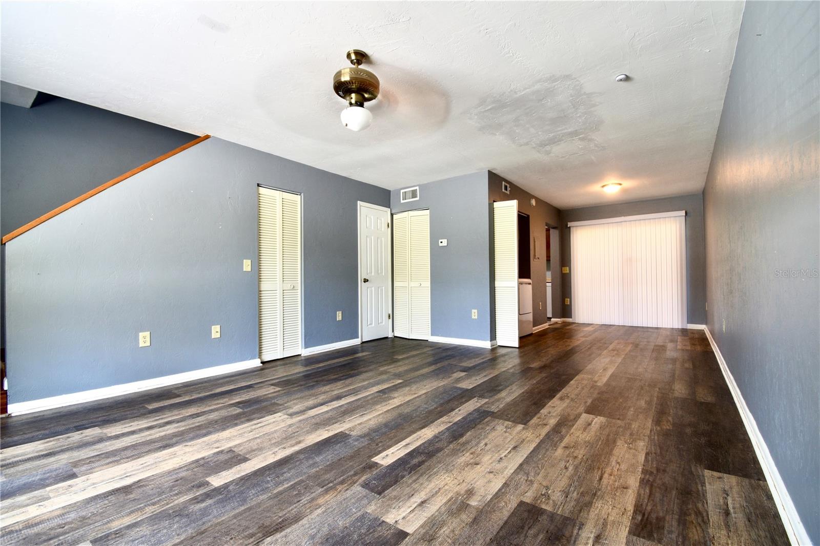 Image 6 of 28 For 2300 43rd Street F3
