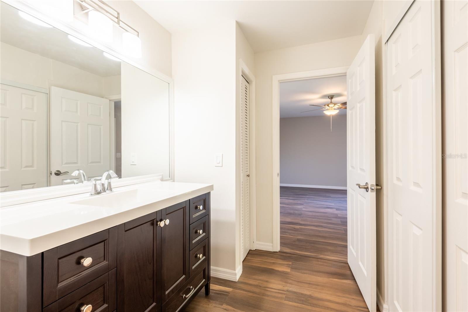 Image 24 of 42 For 15239 Pond Woods Drive 402