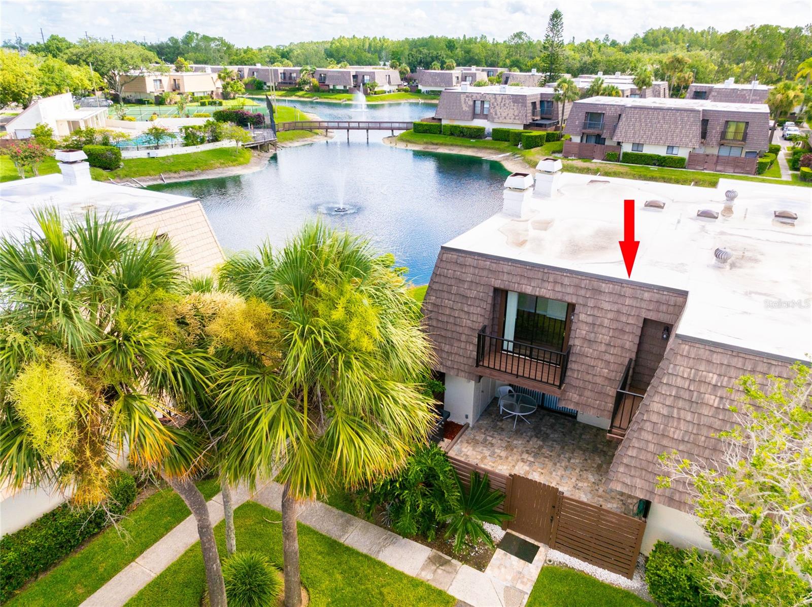 Image 36 of 42 For 15239 Pond Woods Drive 402