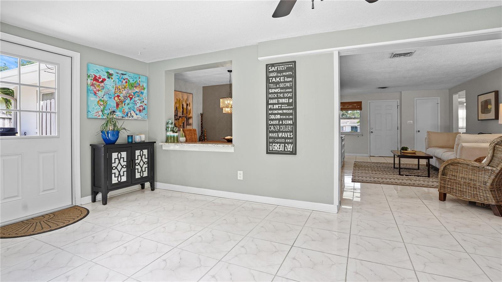 Image 10 of 43 For 2319 Chaucer Street