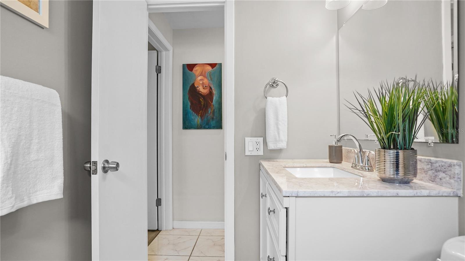 Image 31 of 43 For 2319 Chaucer Street