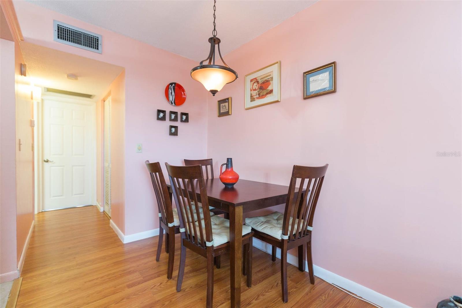 Image 7 of 28 For 1235 Highland Avenue 5-703
