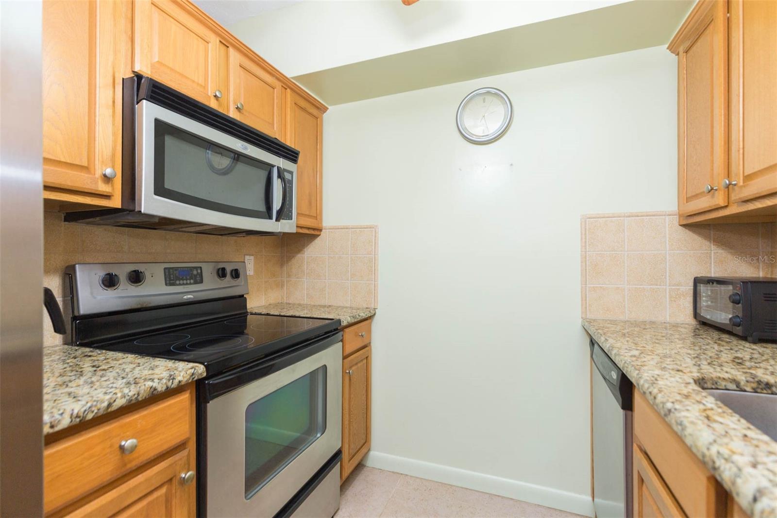 Image 9 of 28 For 1235 Highland Avenue 5-703