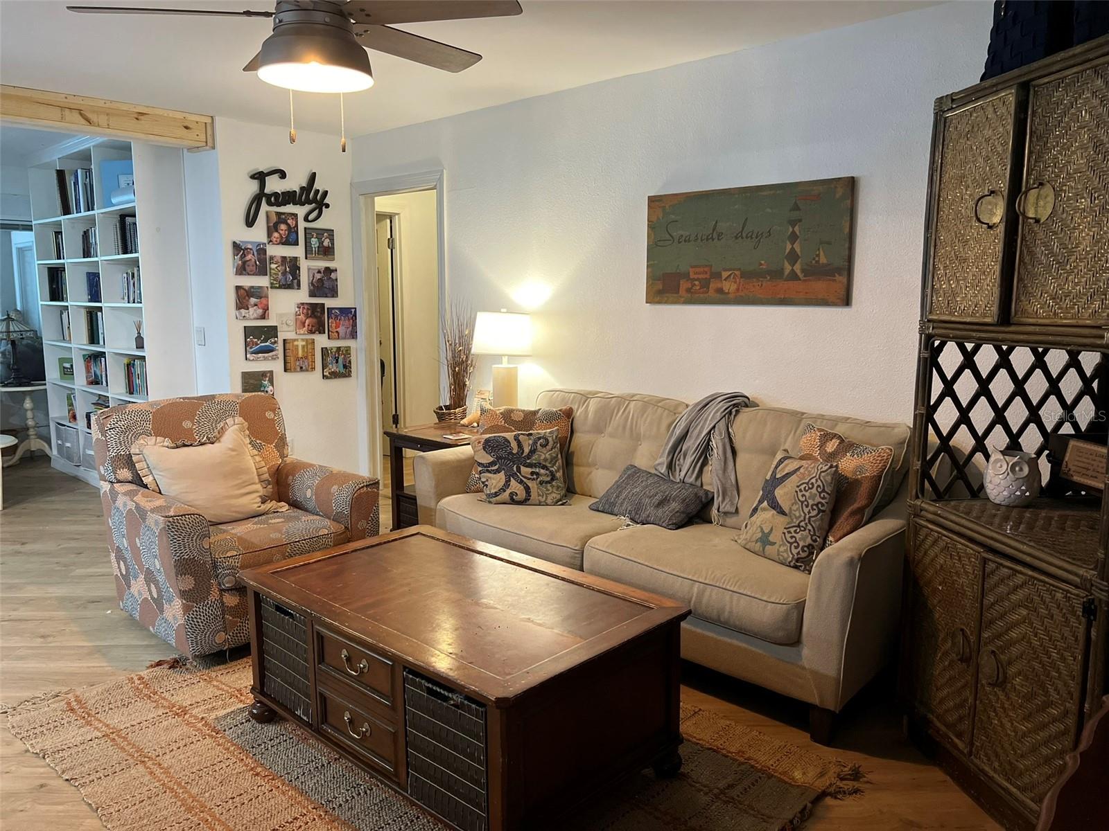 Image 13 of 42 For 2097 Swan Lane