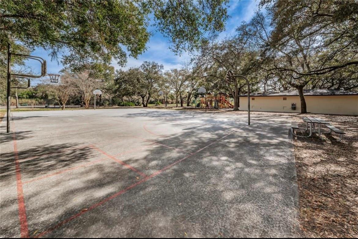 Image 34 of 42 For 2097 Swan Lane