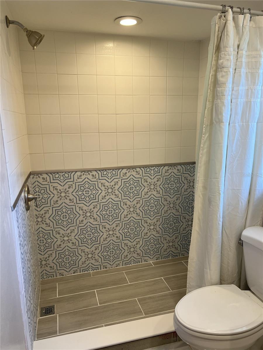 Image 42 of 42 For 2097 Swan Lane
