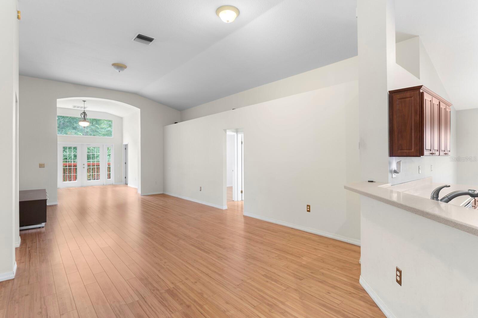 Image 10 of 27 For 10420 Springrose