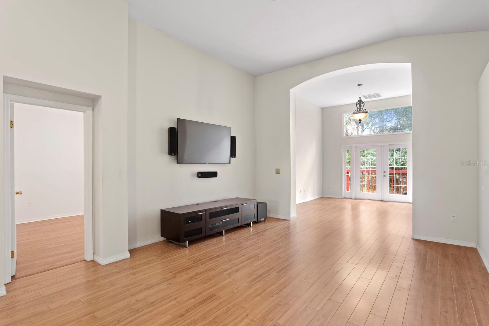 Image 11 of 27 For 10420 Springrose