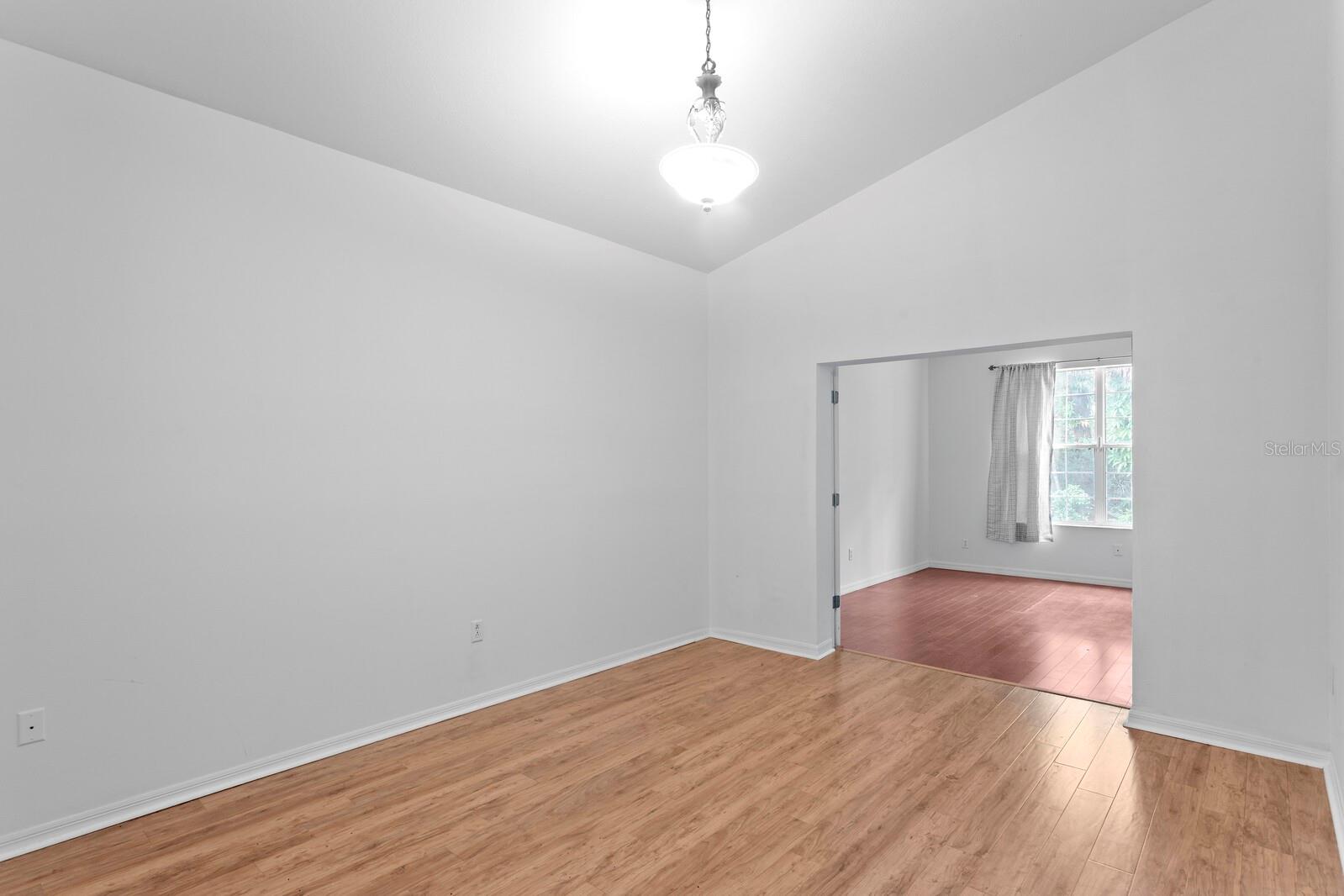 Image 13 of 27 For 10420 Springrose