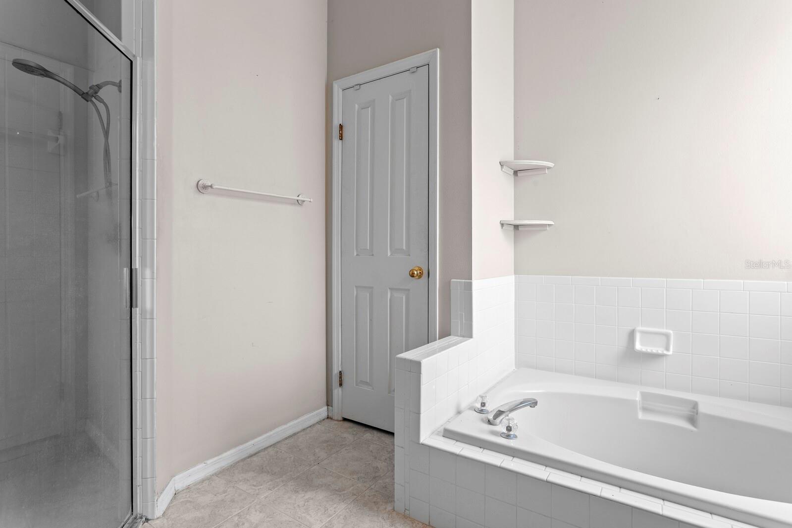Image 18 of 27 For 10420 Springrose