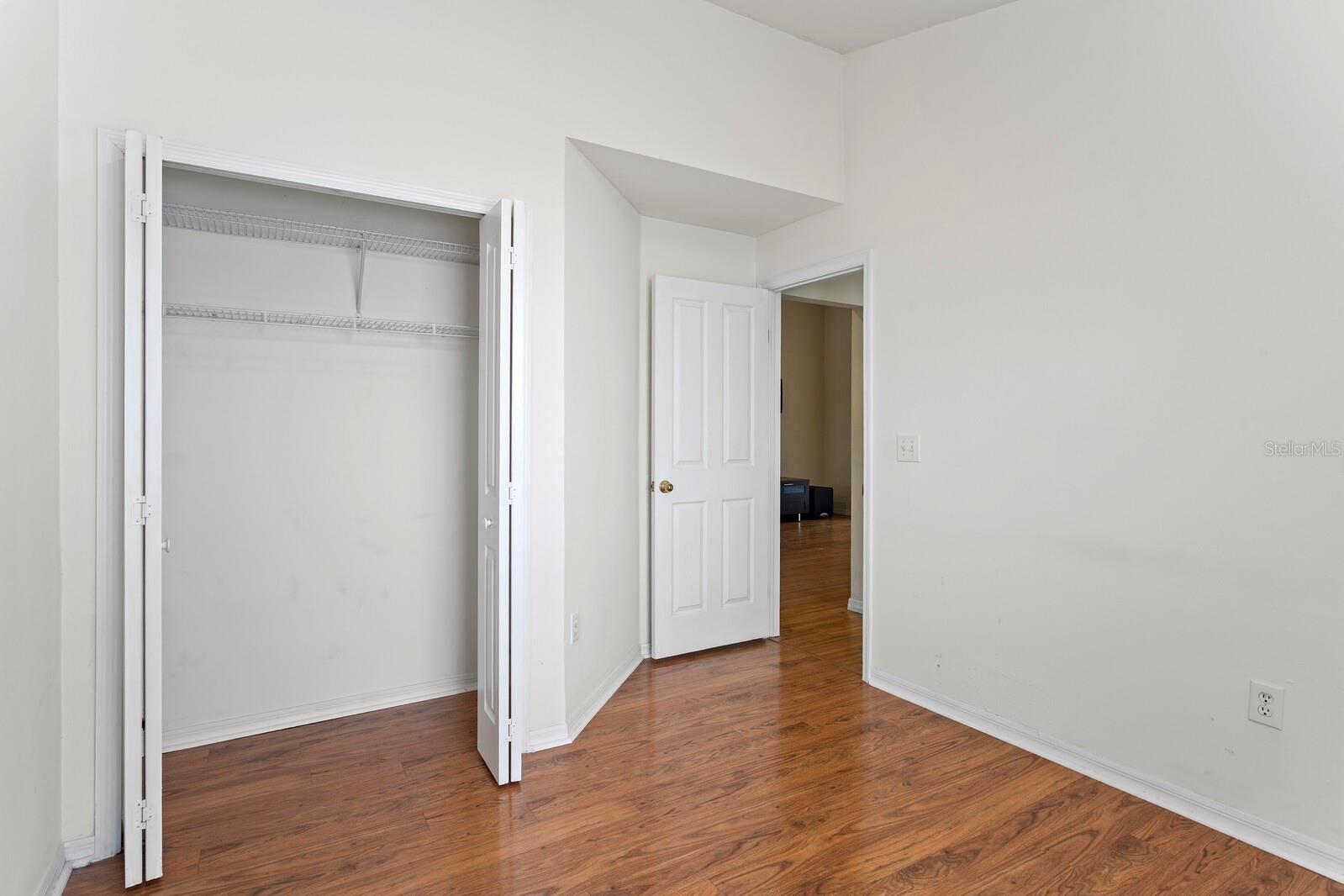 Image 20 of 27 For 10420 Springrose