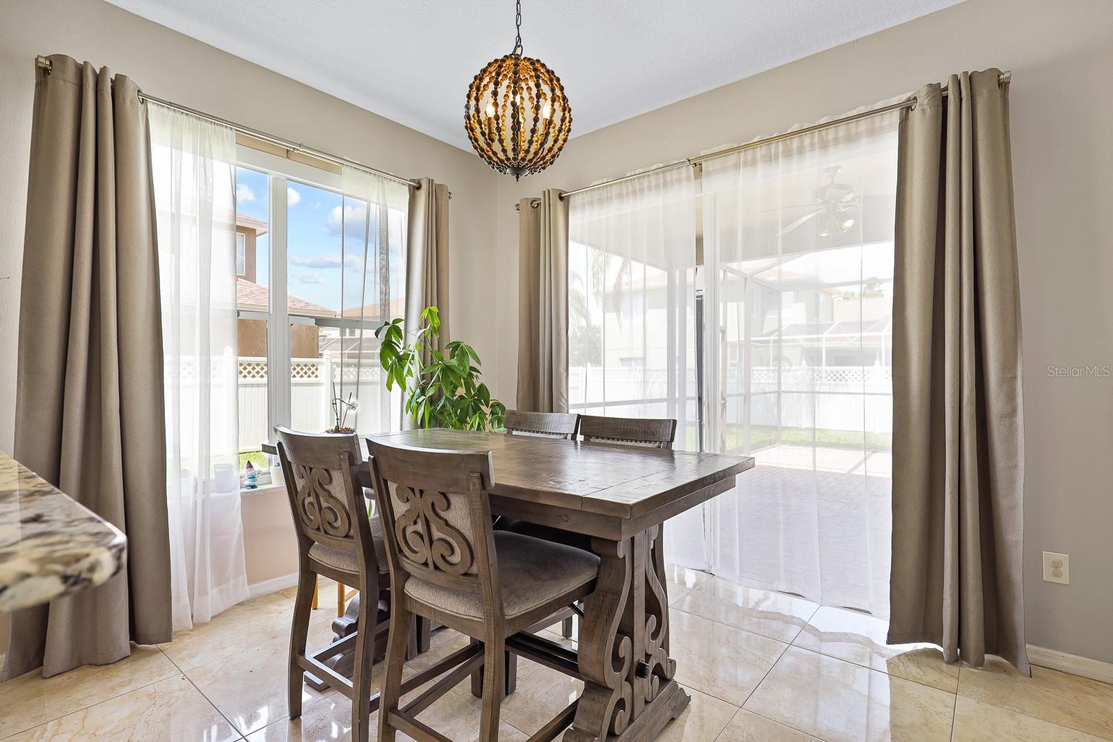 Image 18 of 54 For 16421 Turnbury Oak Drive