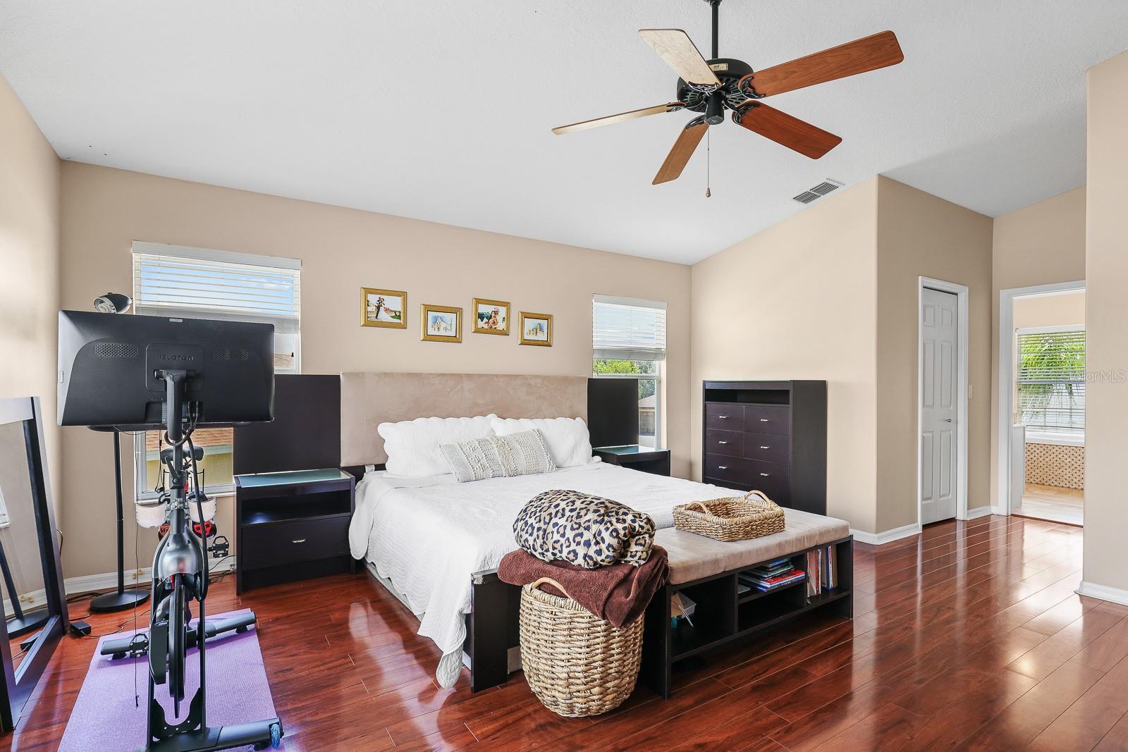 Image 28 of 54 For 16421 Turnbury Oak Drive