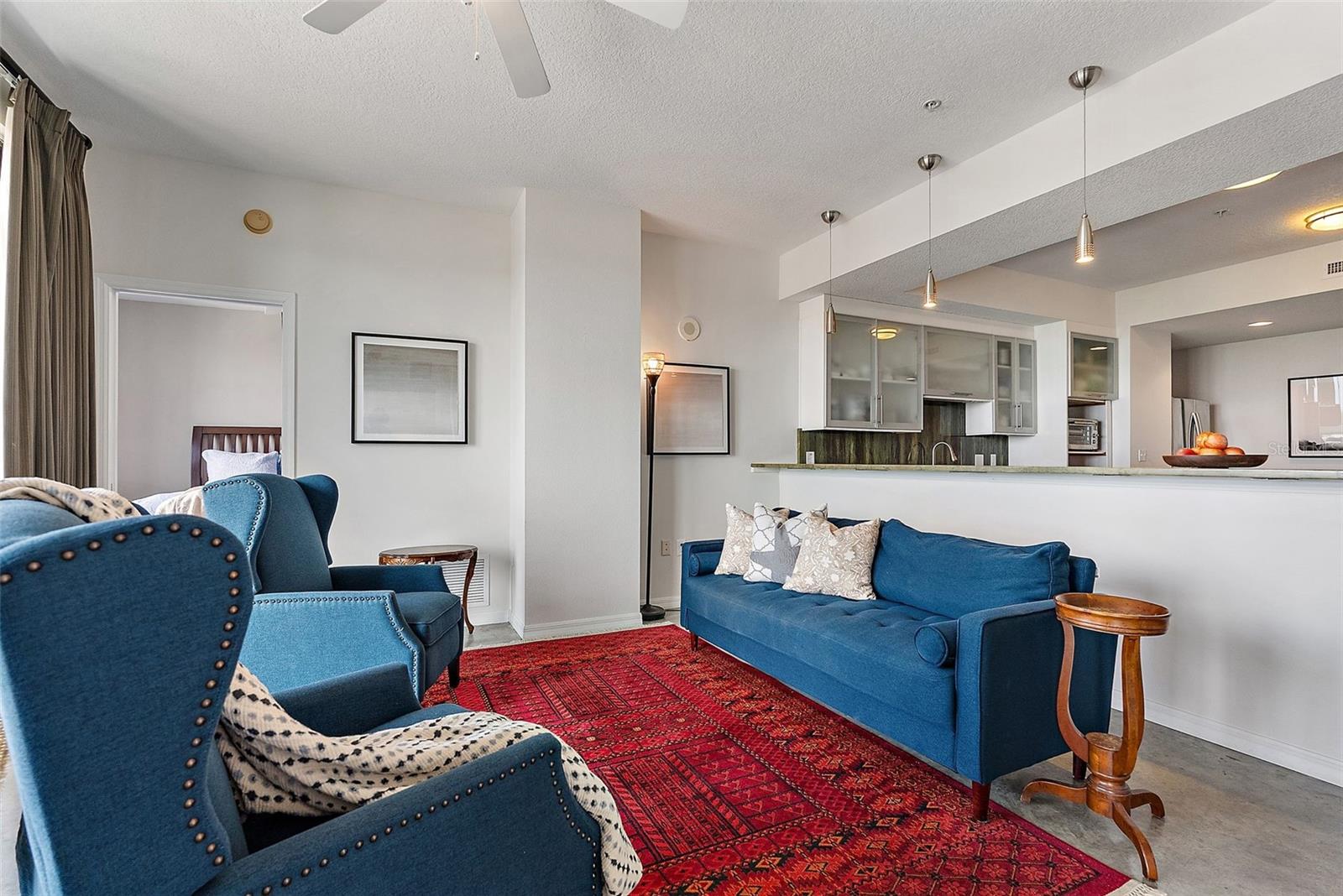 Listing photo id 9 for 226 5th Avenue N 1403
