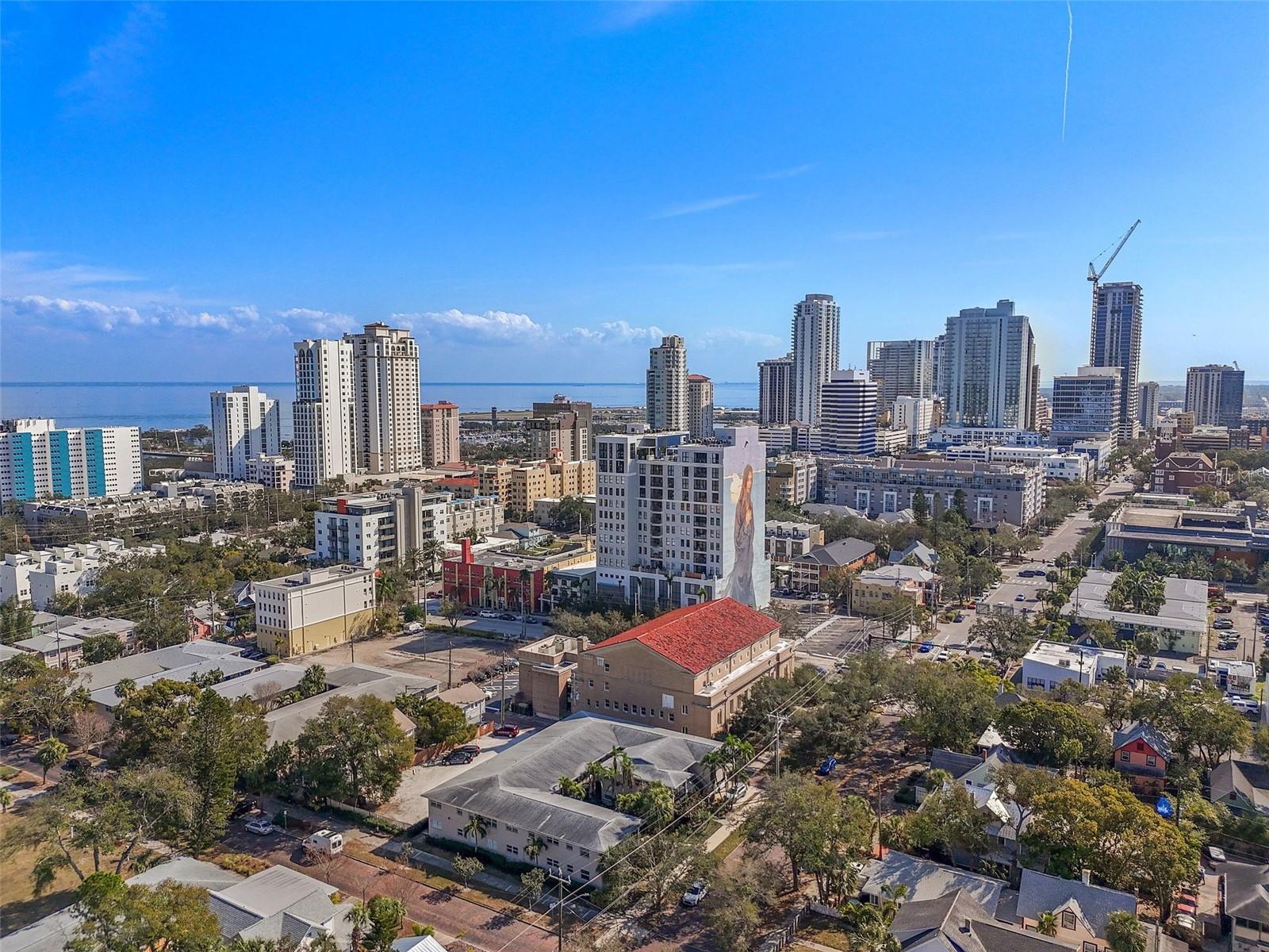 Listing photo id 28 for 226 5th Avenue N 1403