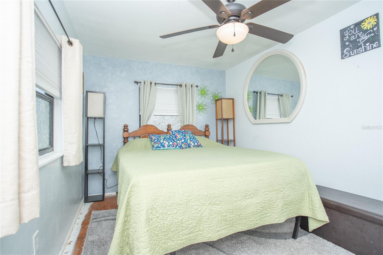 Image 12 of 33 For 4611 41st Avenue N