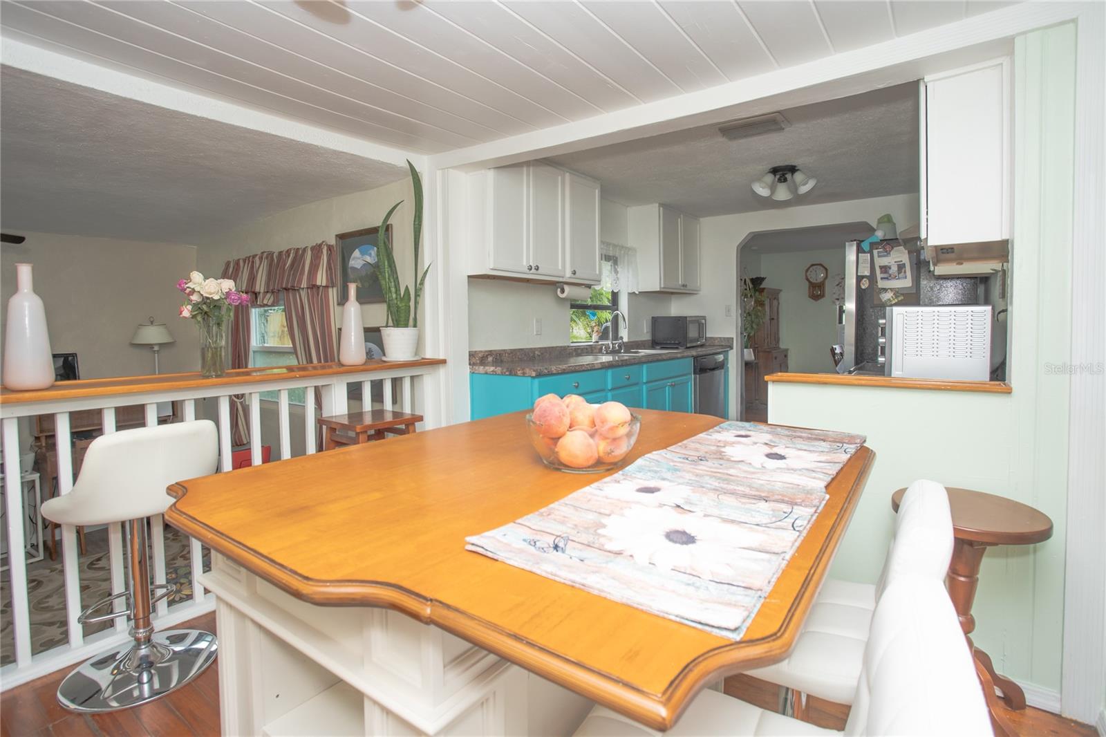 Image 15 of 33 For 4611 41st Avenue N