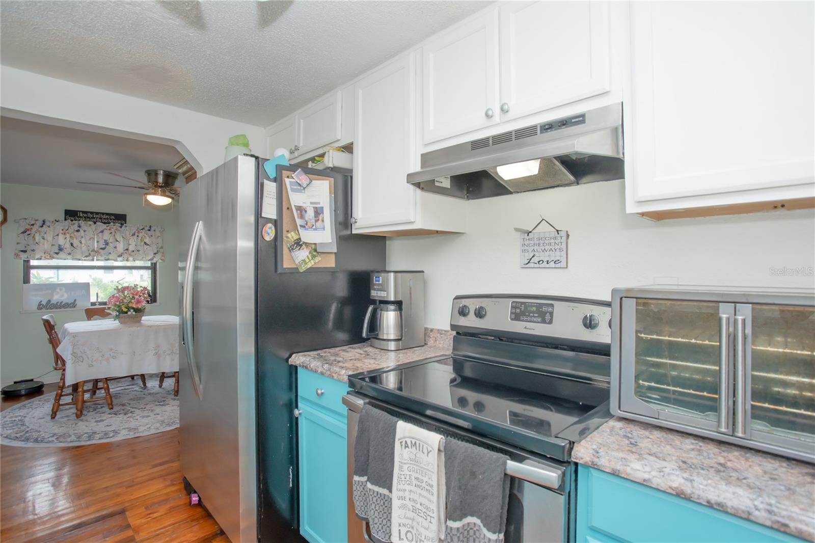 Image 5 of 33 For 4611 41st Avenue N