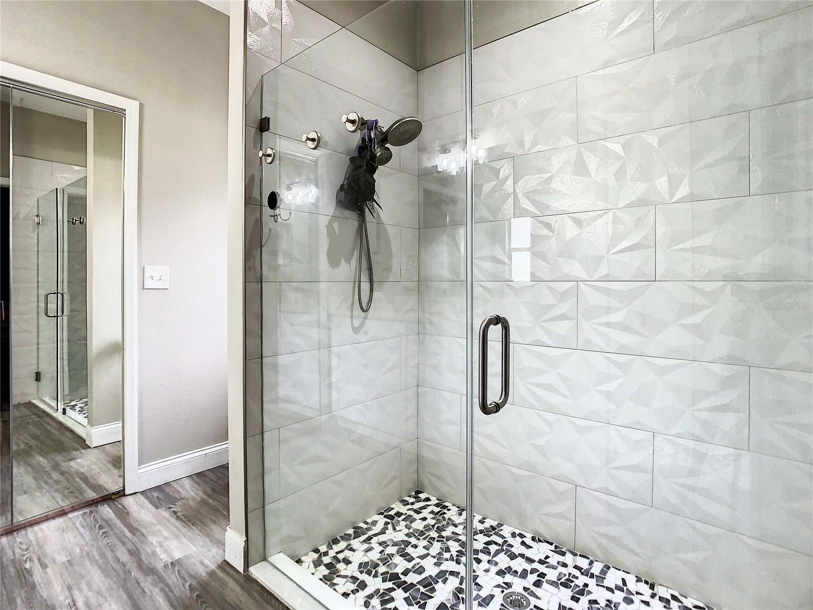 Listing photo id 28 for 2841 Banyan Hill Lane
