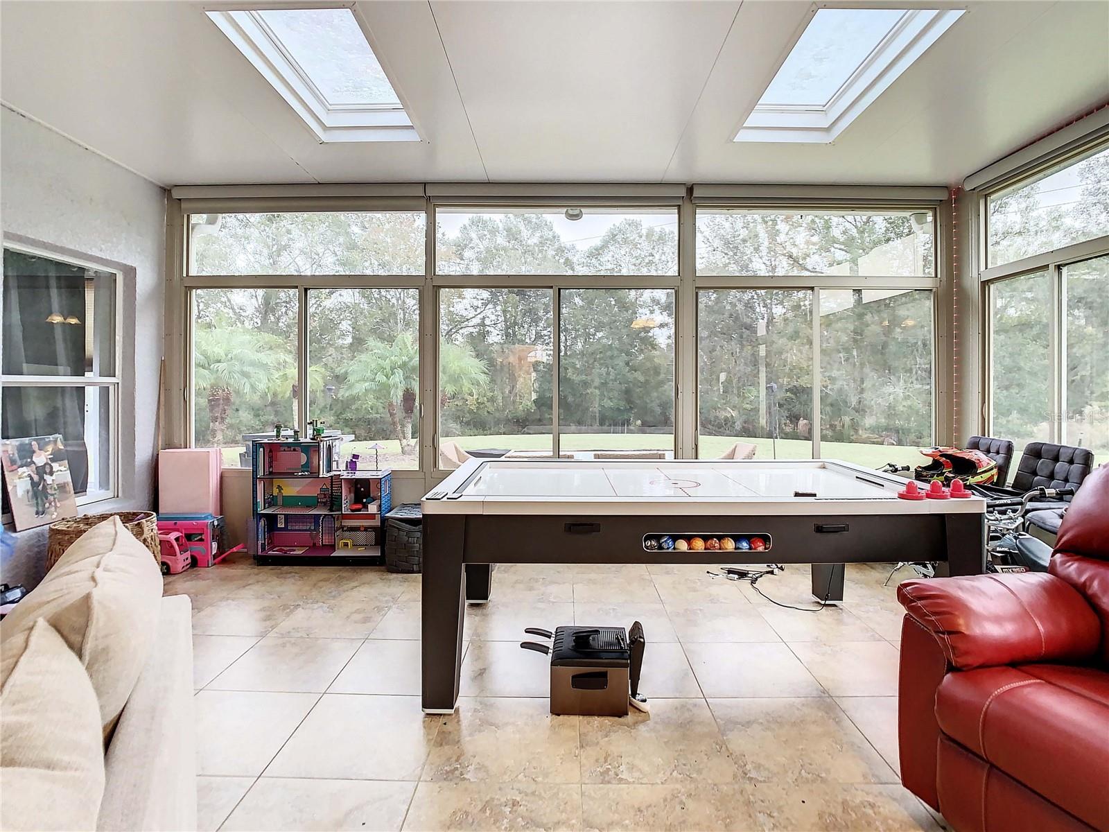 Listing photo id 32 for 2841 Banyan Hill Lane
