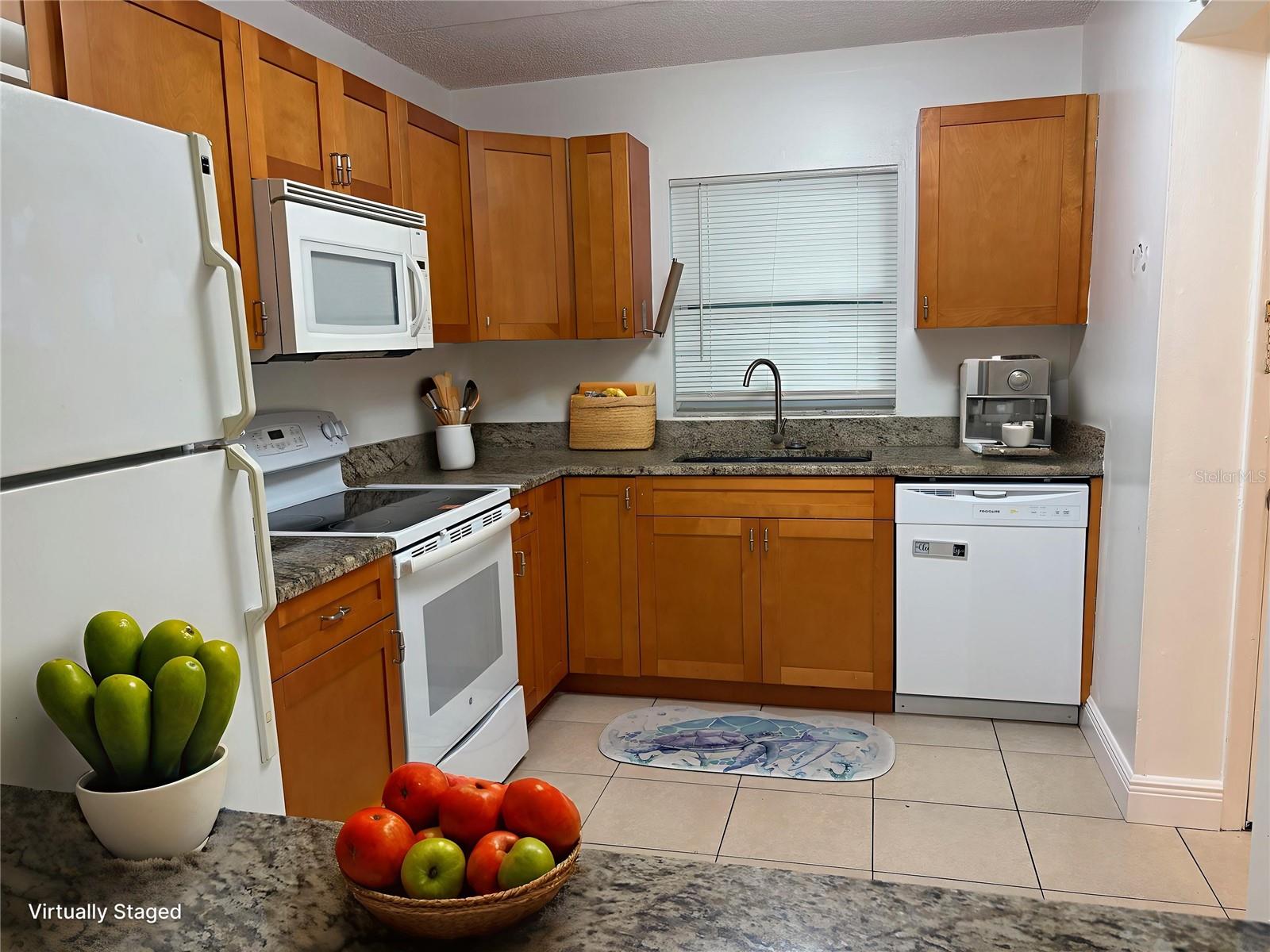 Image 12 of 30 For 2850 Somerset Park Drive 202