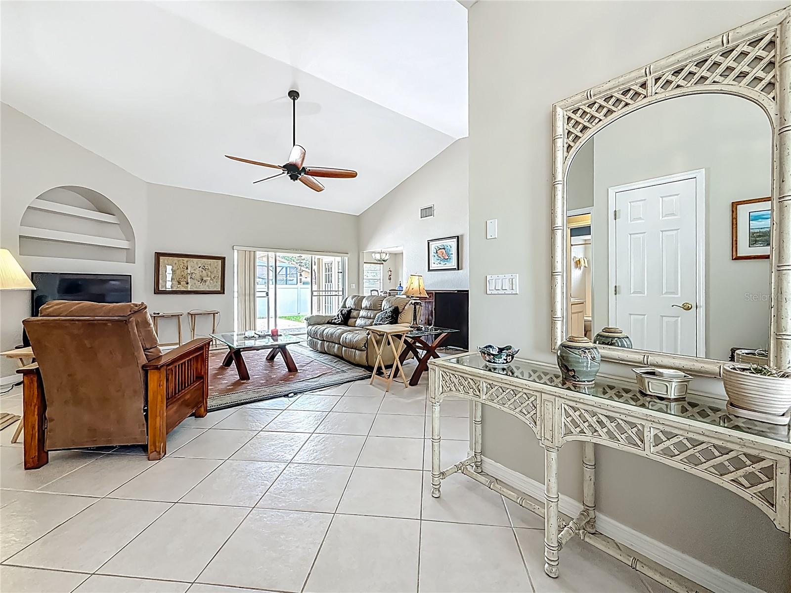 Listing photo id 14 for 12350 91st Way